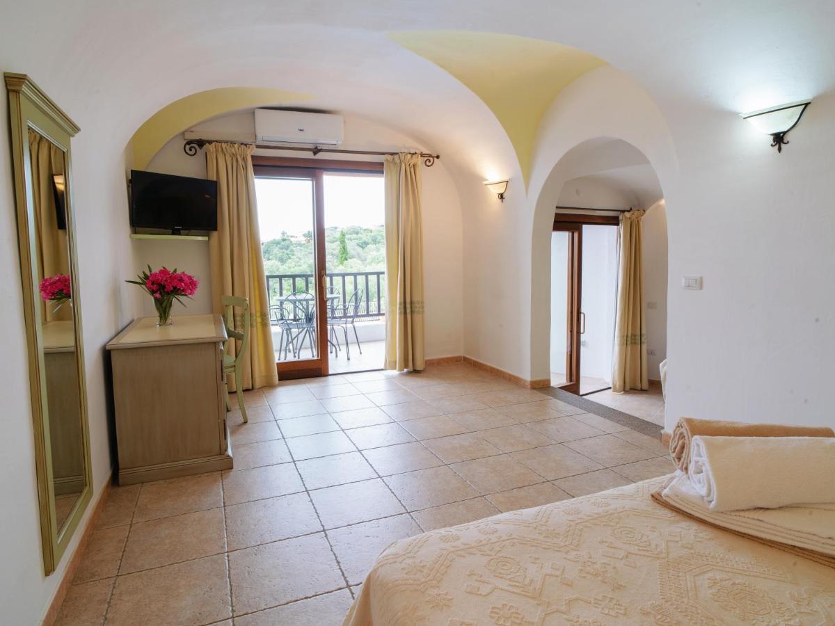 Hotel Pedra Santa Baja Sardinia Zewnętrze zdjęcie